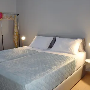Evaris Apartments Apartament