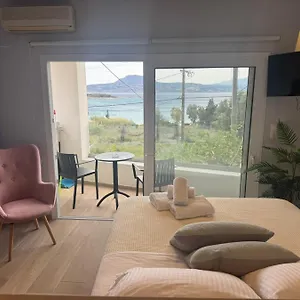  Apartment Eleftherias - Near
